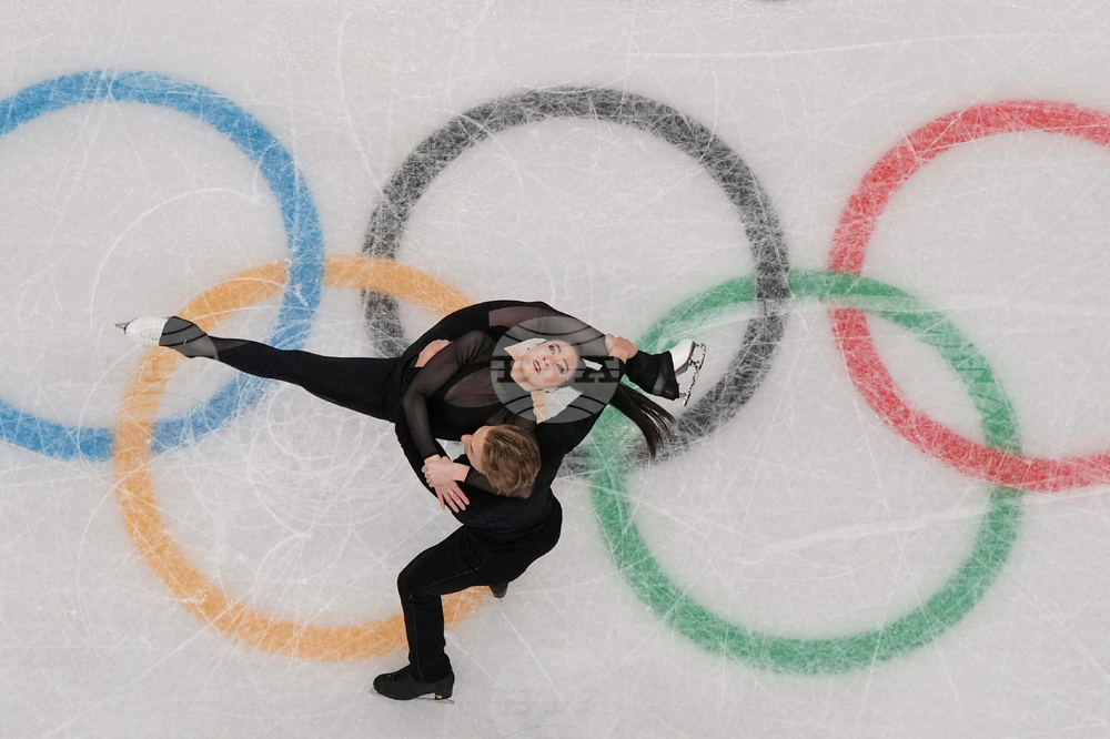 APTOPIX Milan Cortina Olympics Figure Skating