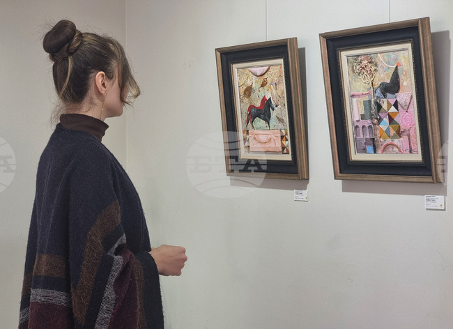 Варна - галерия „Ларго“ - изложба „Под знака на Огнения кон“