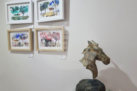 Варна - галерия „Ларго“ - изложба „Под знака на Огнения кон“