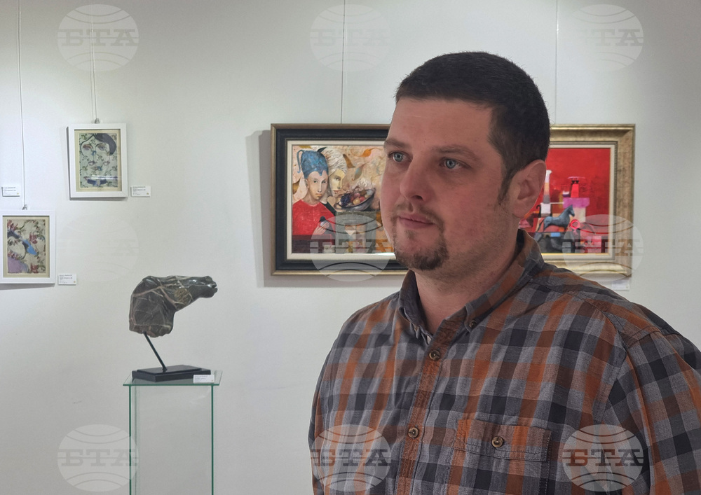 Варна - галерия „Ларго“ - изложба „Под знака на Огнения кон“