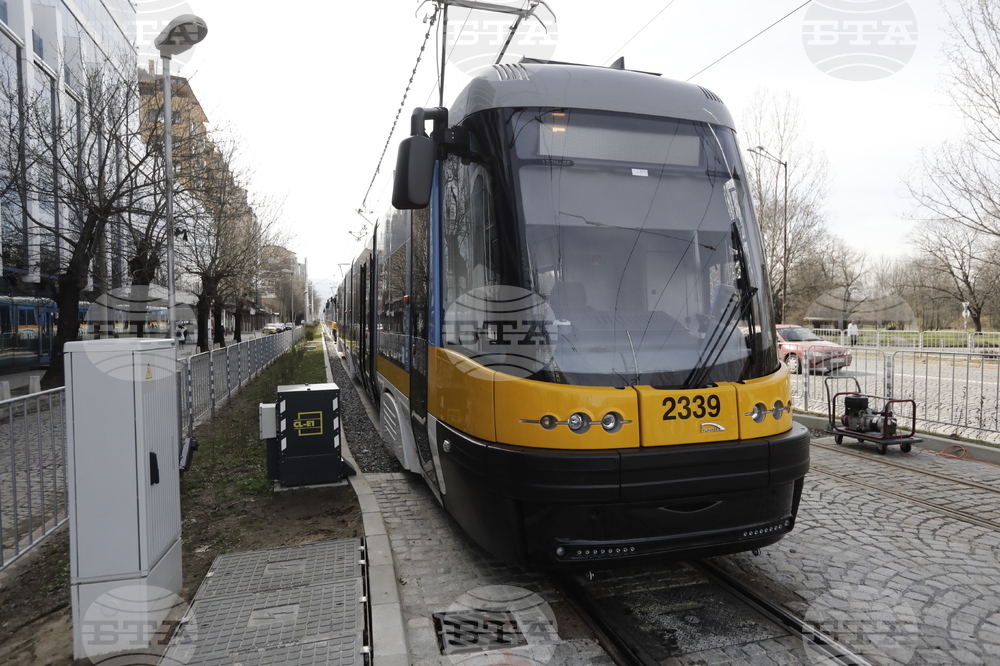 Столичен автотранспорт - нови нископодови трамваи