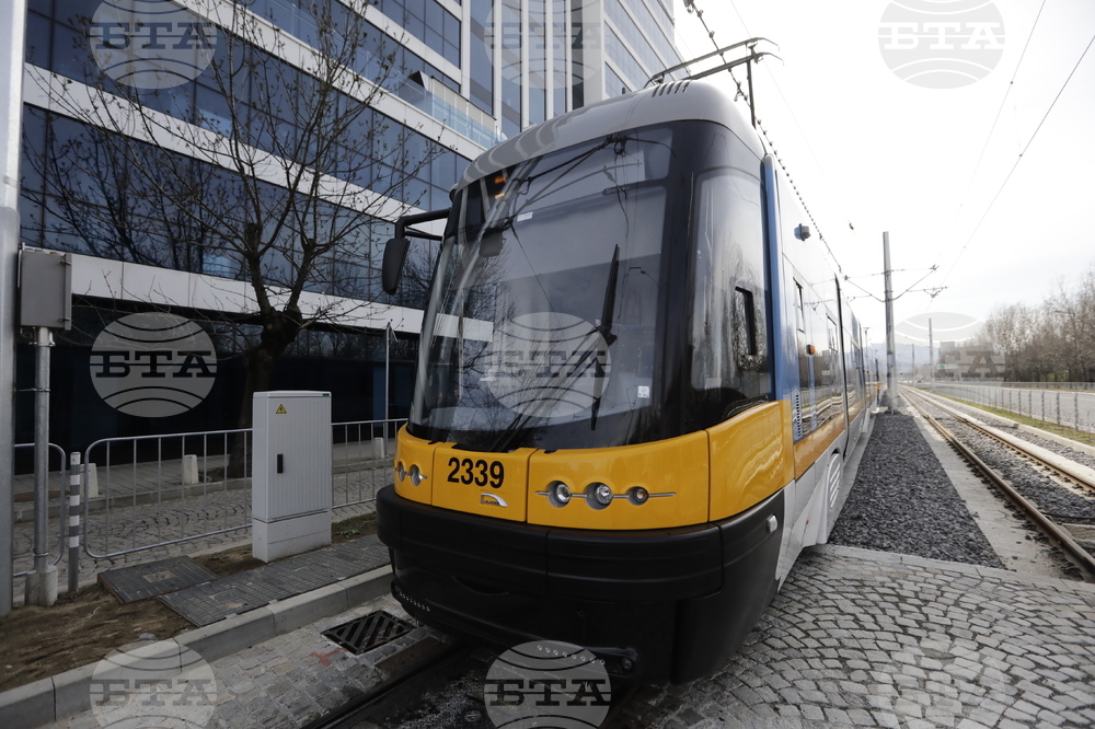 Столичен автотранспорт - нови нископодови трамваи