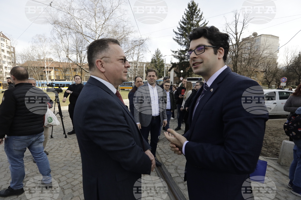 Столичен автотранспорт - нови нископодови трамваи