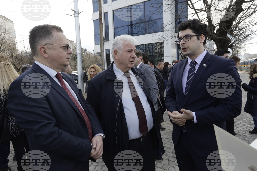 Столичен автотранспорт - нови нископодови трамваи