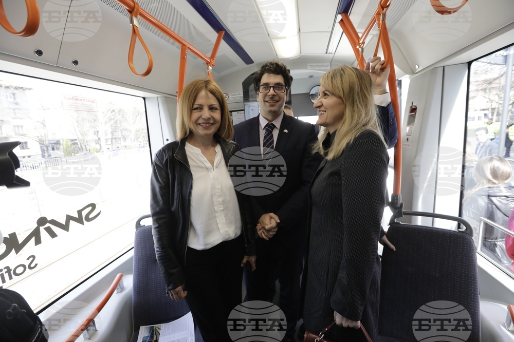 Столичен автотранспорт - нови нископодови трамваи