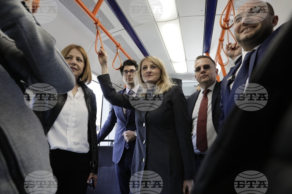 Столичен автотранспорт - нови нископодови трамваи