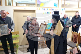 Бургас - Николай Чудотворец - плоча - освещаване