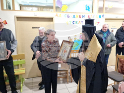 Бургас - Николай Чудотворец - плоча - освещаване