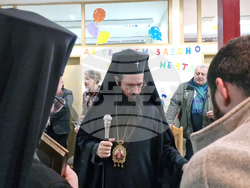 Бургас - Николай Чудотворец - плоча - освещаване