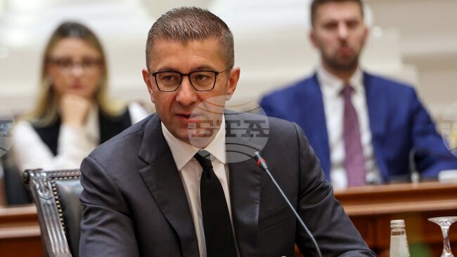 Мицкоски: Очаквам българските граждани да изберат премиер, който да се посвети на европейските ценности, а не на билатералните въпроси