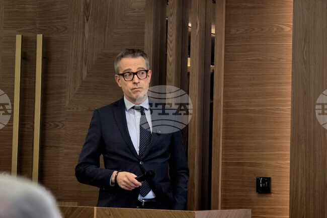 Науката и индустрията трябва да работят заедно за зелена и устойчива Европа, заяви Иван Матежак, директор в Европейския алианс за енергийни изследвания