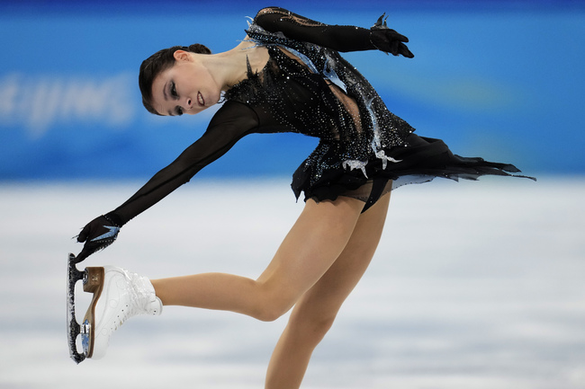 Олимпийската шампионка по фигурно пързаляне от Пекин 2022 Анна Щербакова обмисля завръщане на леда през следващия сезон