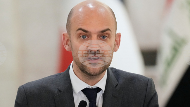 Европейската комисия "изобщо не трябваше да присъства" на заседанието на Съвета за мир на Тръмп, каза френският външен министър