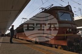 Централна гара - сглобяеми къщи - помощ за Турция