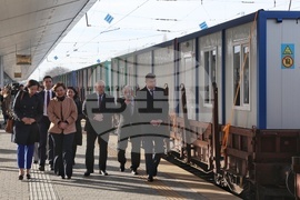 Централна гара - сглобяеми къщи - помощ за Турция