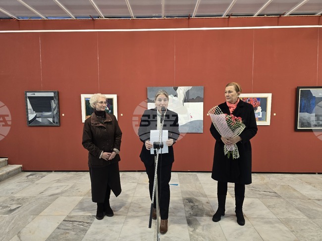 Изложбата на художничката Надя Петрова е първата временна експозиция в плевенската художествена галерия „Илия Бешков" за 2026 година