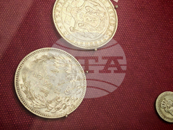 Габрово - „Когато левът става история” - изложба