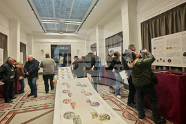 Габрово - „Когато левът става история” - изложба