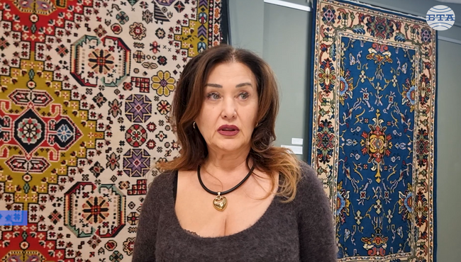 В Стара Загора за първи път в България беше представена изложбата „Художникът и килимът. Модели за котленската килимарска школа“