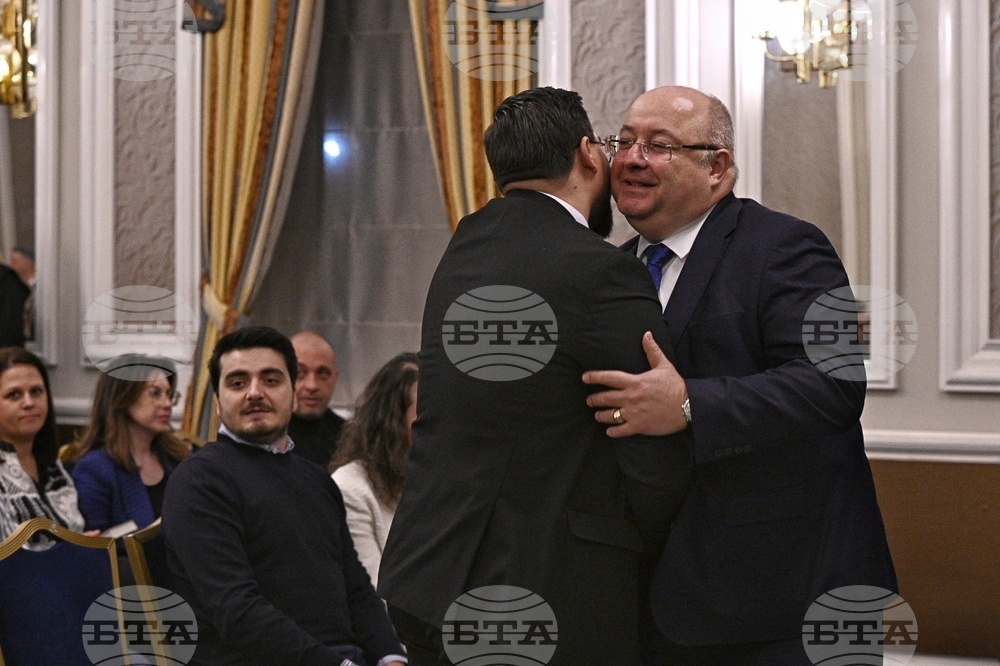 Нахиде Дениз - книга „440 дни. Ататюрк в България“ - разговор