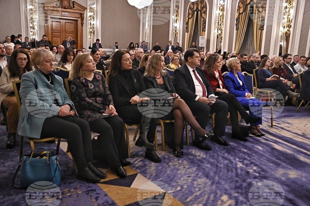 Нахиде Дениз - книга „440 дни. Ататюрк в България“ - разговор