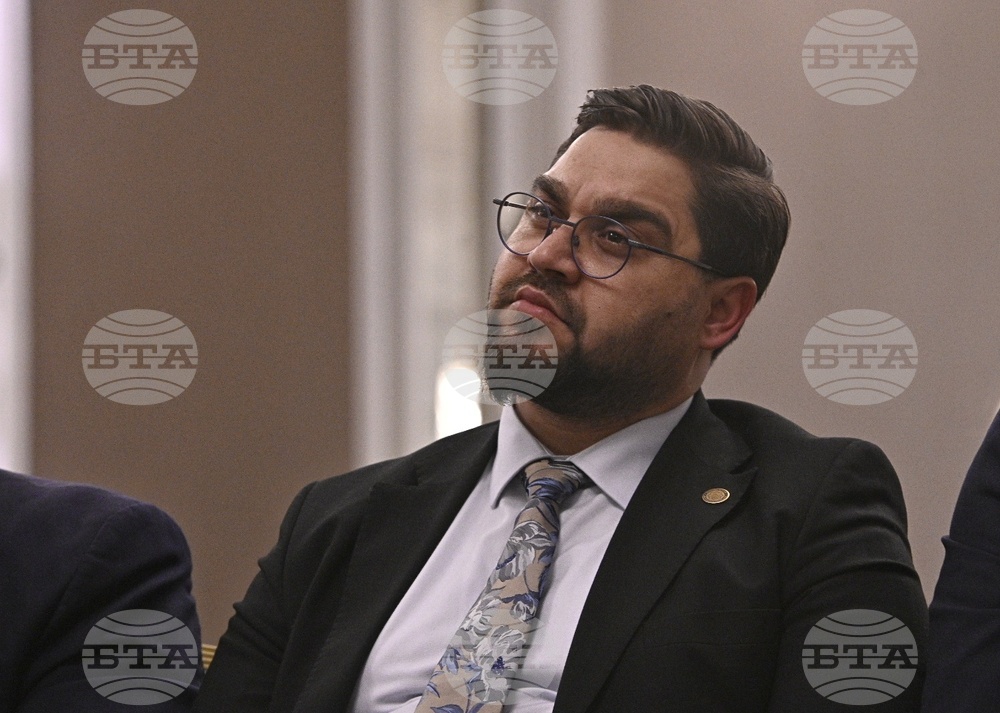 Нахиде Дениз - книга „440 дни. Ататюрк в България“ - разговор