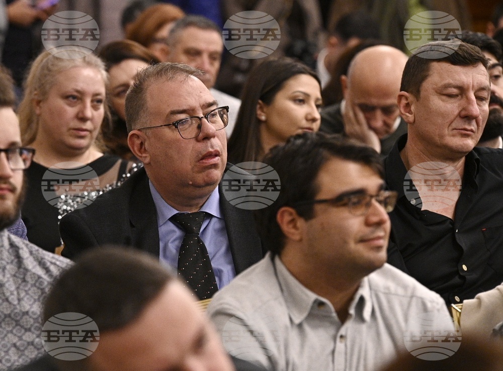 Нахиде Дениз - книга „440 дни. Ататюрк в България“ - разговор