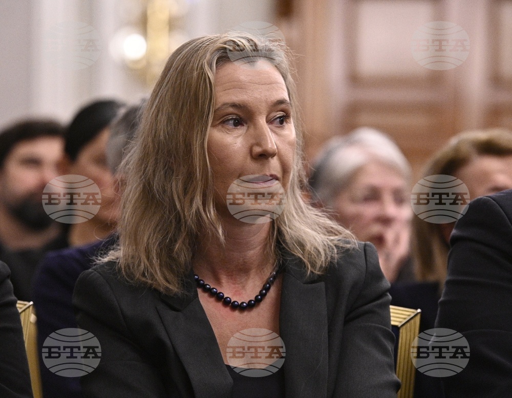 Нахиде Дениз - книга „440 дни. Ататюрк в България“ - разговор