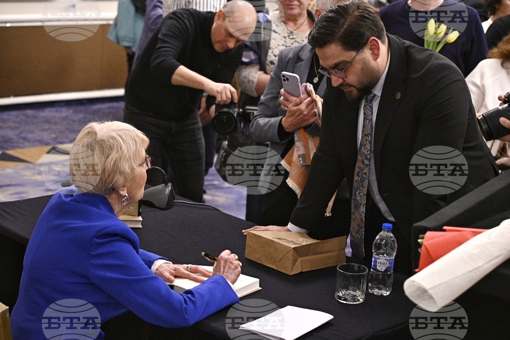 Нахиде Дениз - книга „440 дни. Ататюрк в България“ - разговор