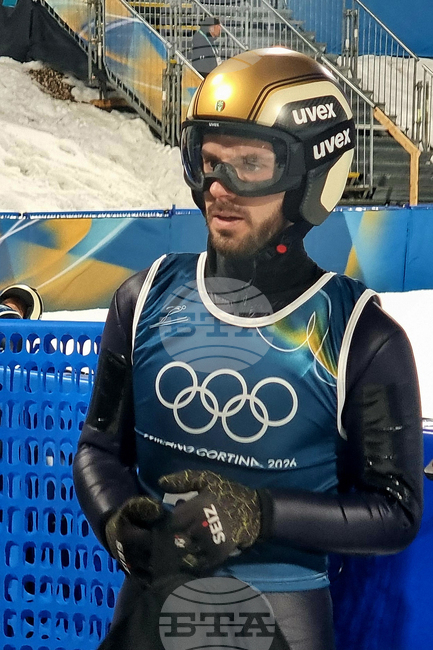 Владимир Зографски постигна 99 метра в най-дългия си скок в първата официална олимпийска тренировка на малката шанца в Предацо