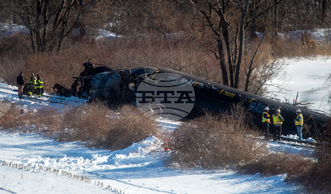 Freight Train Derails Connecticut
