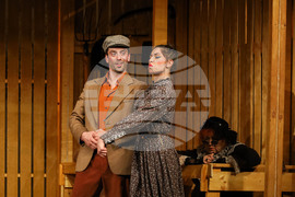 Бургас - театър - "Съвсем проста история"