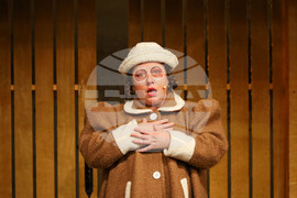 Бургас - театър - "Съвсем проста история"