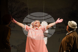 Бургас - театър - "Съвсем проста история"