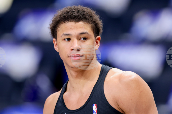 Spurs Mavericks Basketball