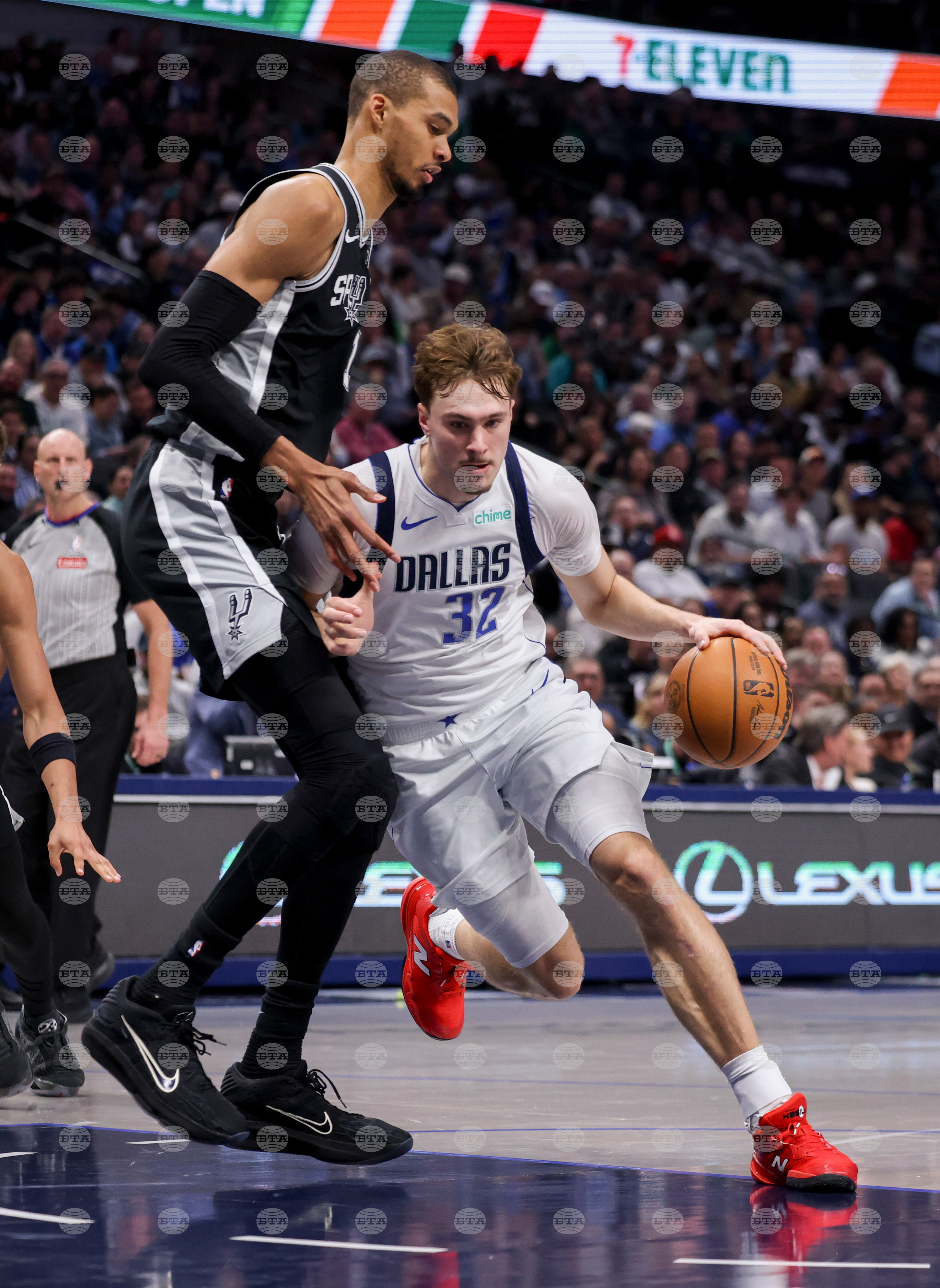 Spurs Mavericks Basketball