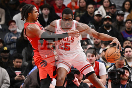 Bulls Raptors Basketball