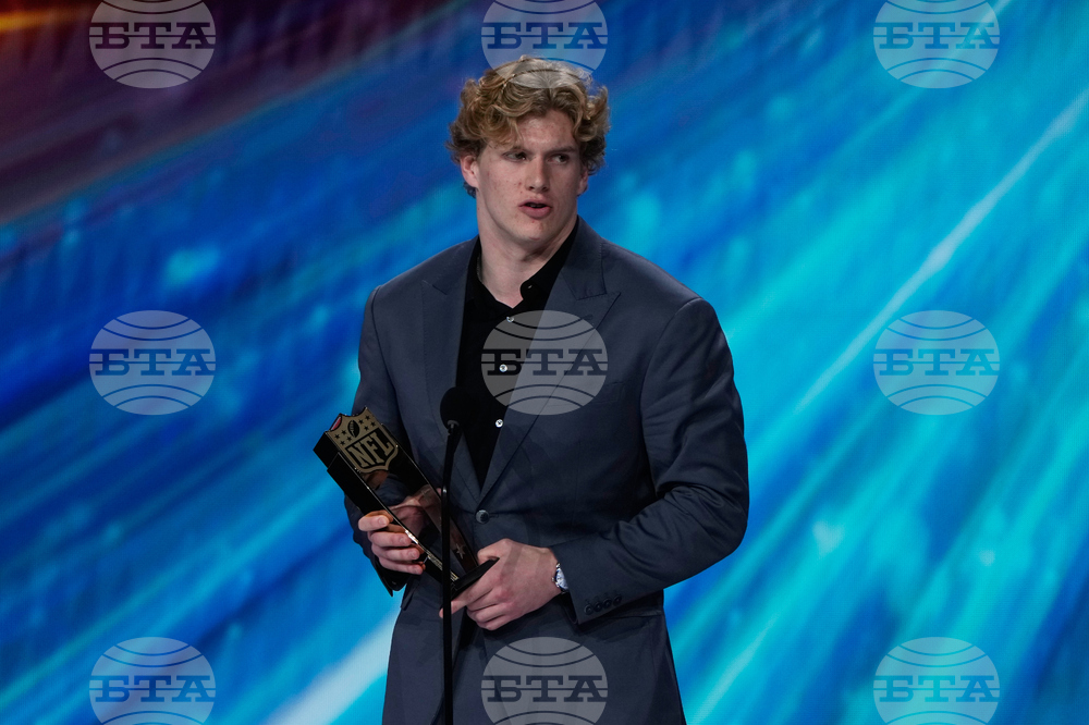 NFL Honors Football