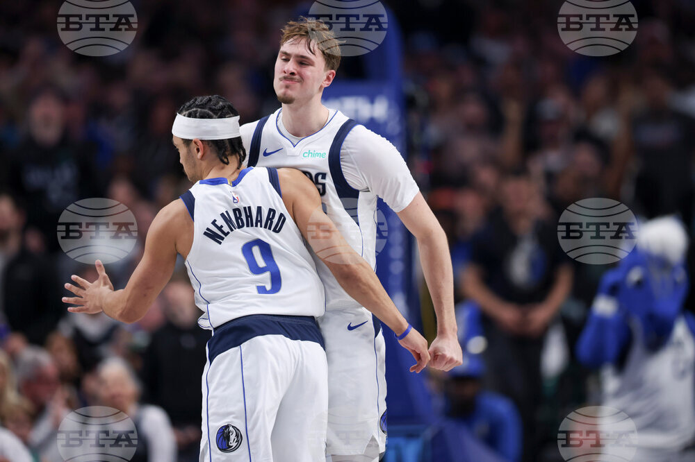 Spurs Mavericks Basketball