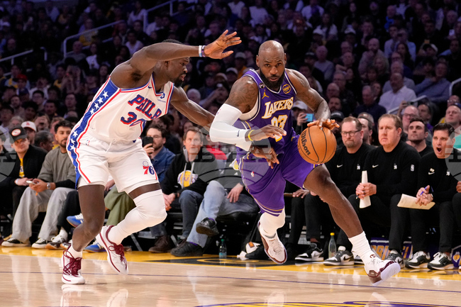 Въпреки контузията на Лука Дончич Лос Анджелис Лейкърс надделя над Филаделфия в НБА