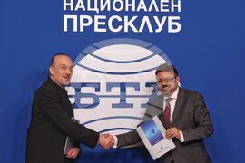 БТА - Национален пресклуб - договор - подписване
