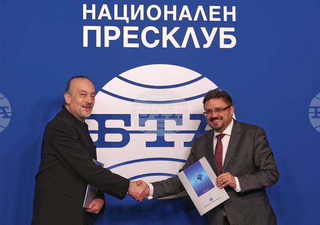 БТА - Национален пресклуб - договор - подписване