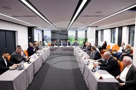 Публична дискусия на тема „Конкурентен бизнес”