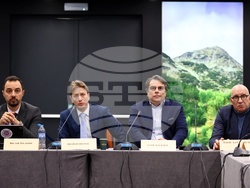 Публична дискусия на тема „Конкурентен бизнес”