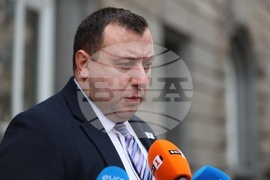 Петър Петров - брифинг