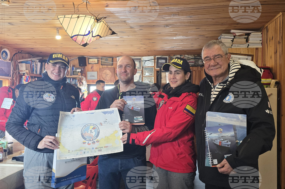 Antarctica - Bulgaria’s Antarctic Base - Colombian Antarctic Expedition - visit