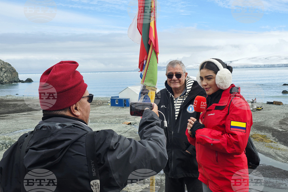 Antarctica - Bulgaria’s Antarctic Base - Colombian Antarctic Expedition - visit