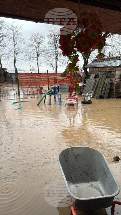 Torrential Rains in Romania Cause Floods and Landslides; Situation Worst in Prahova and Buzau