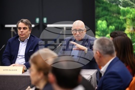 Публична дискусия на тема „Конкурентен бизнес”