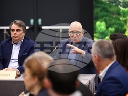 Публична дискусия на тема „Конкурентен бизнес”